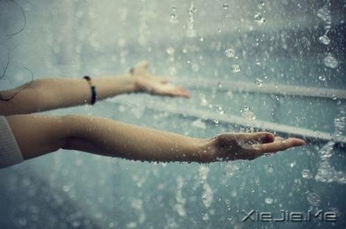 14首关于雨的纯音乐推荐 (11)